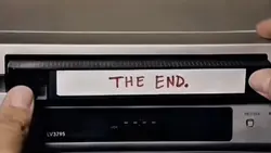 THE END 2025