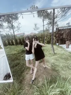 1 pic