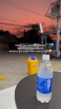 PEMAIN LAMA