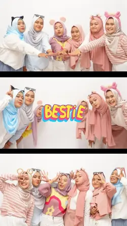 moment with bestie 