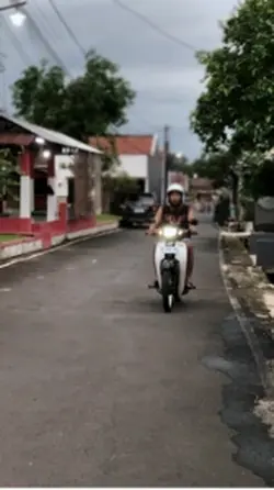 Cinematic HD + Blur