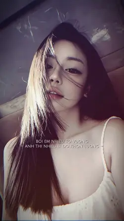HAI NGƯỜI HAI HƯỚNG
