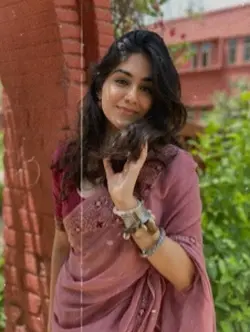 Gulabi sari 