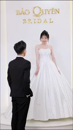 trend mở rèm cưới