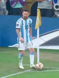 MESSİ  HAALAND CARLO