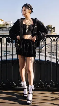 chanel girl