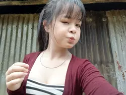 mẫu giật giật