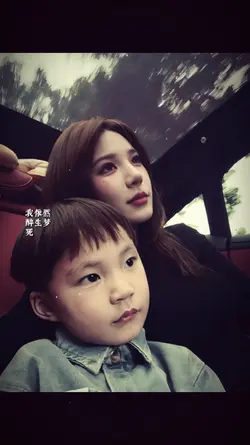 1 ảnh + Màu ig