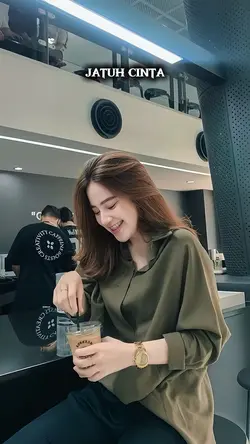 CINTA PERTAMA