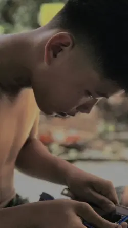 1 ảnh rõ dần + màu