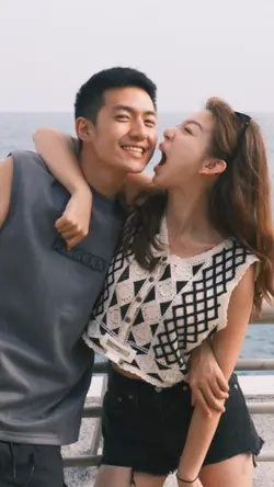 Mẫu 2 ảnh xịnn 