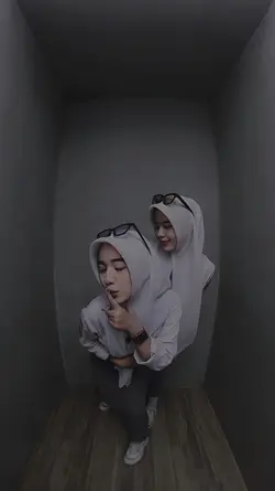 lirik estetik 