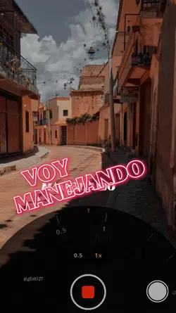 VOY MANEJANDO