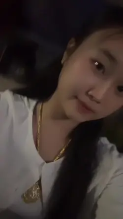 เจ็บทีรักไม่อาจให้เธอรู้