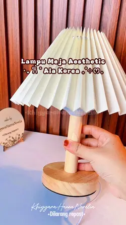 Lampu meja aesthetic