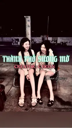 THÀNH PHỐ SƯƠNG MỜ