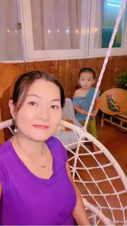 Mẹ và con trai Zuka