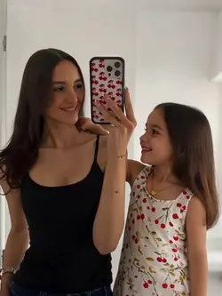 MI AND MINE ME