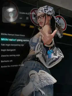 cinta luar biasa