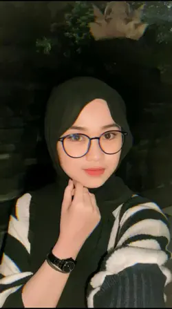 lirik + foto saatitu