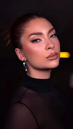FASHION- MAKEUP