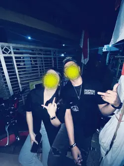 stiker nutupin muka