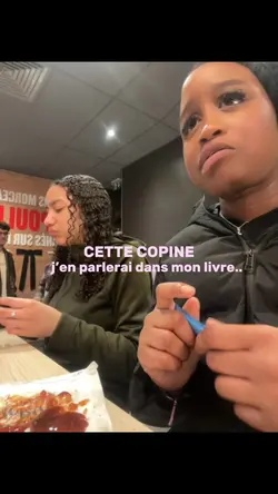 cette copine😍