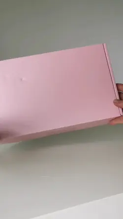Unboxing UGC 