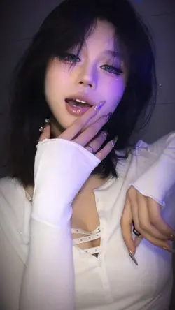 QUẬT MỘ TRÙNG MA