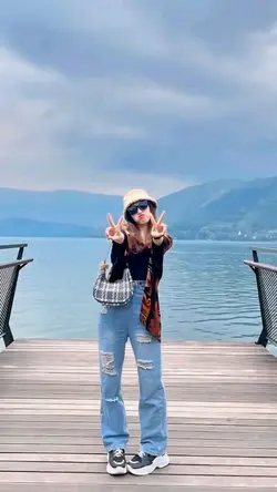 menari dan berdansa