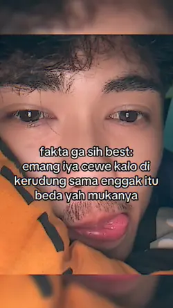 CEWE KALO PAKE HIJAB