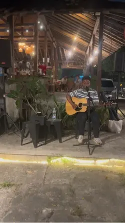 Vibes Cafe Malam