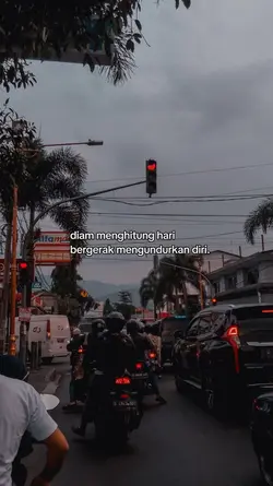 bergerak mngundurkan