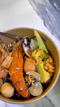 Bạn thường ăn mì cay