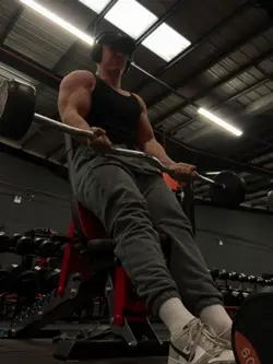 Arms 