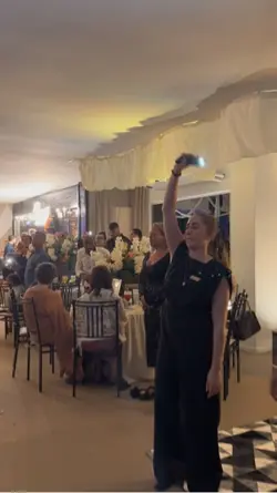 Festa entrada noivos