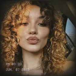 Tv girl