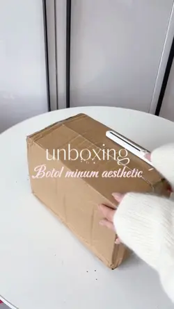 unboxing aesthetic