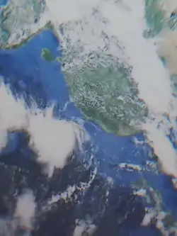 JJ ZOOM OUT EARTH 