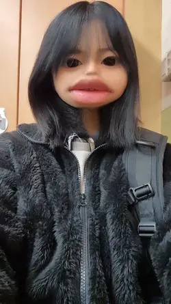 검정머리로 염색했는데 어때 ??