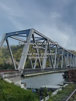 GUNUNG KAWI