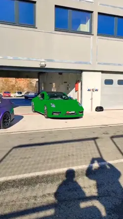 porsche Green screen