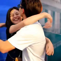TREND HUG VIRAL