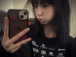 simp gái 808