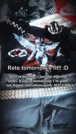 Heh fit check chat☝️🤓