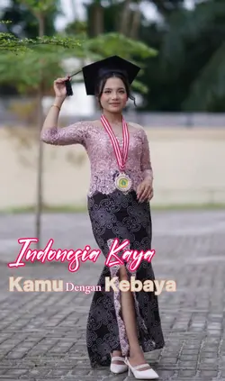 Kamu Dengan Kebaya