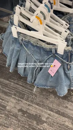 i want the jeans 🙏🏼