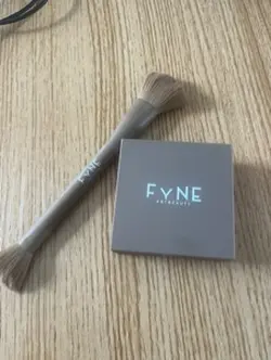 Bronzer swatch 