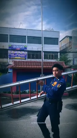 iya orang tuh 