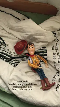 i cry in room